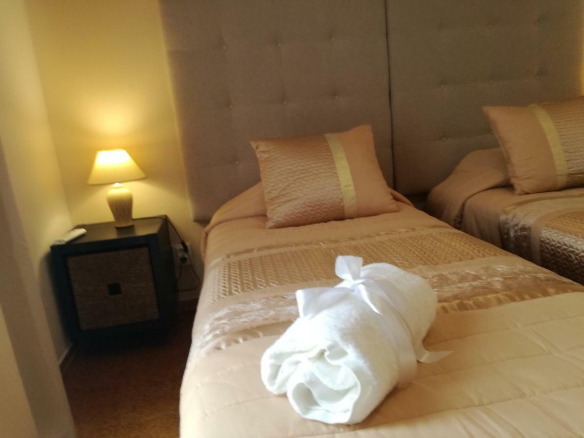 Sensations Guesthouse ラゴス エクステリア 写真