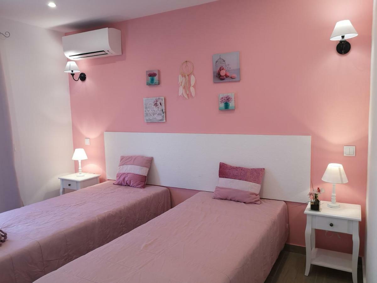 Sensations Guesthouse ラゴス エクステリア 写真