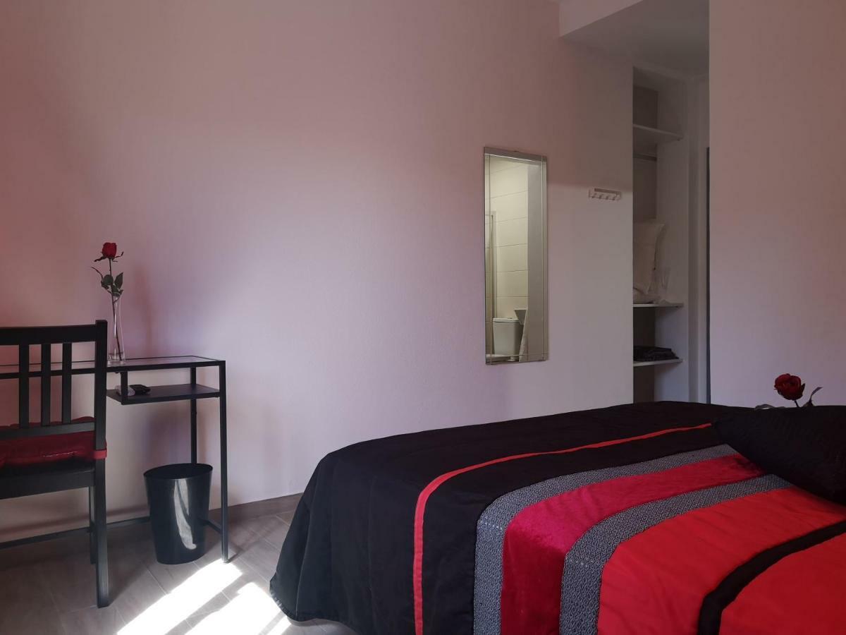 Sensations Guesthouse ラゴス エクステリア 写真