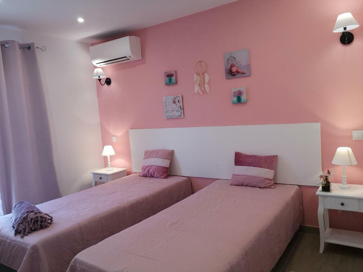Sensations Guesthouse ラゴス エクステリア 写真